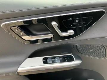 MERCEDES-BENZ GLC 200 4M AMG Line