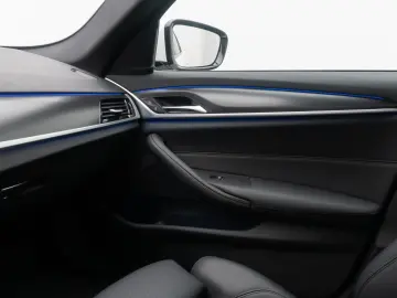 BMW 530d xD M Sport Kamera DAB 4xKlima ACC Alarm 19