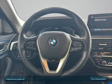 BMW 530e Limousine Luxury Line StKlima Navi SHZ HiFi