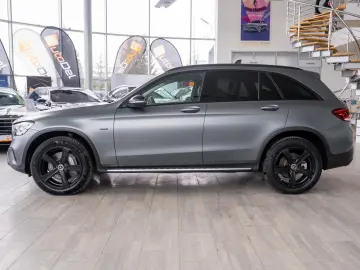 Mercedes-Benz GLC 300 e 4MATIC 9G-TRONIC  Business