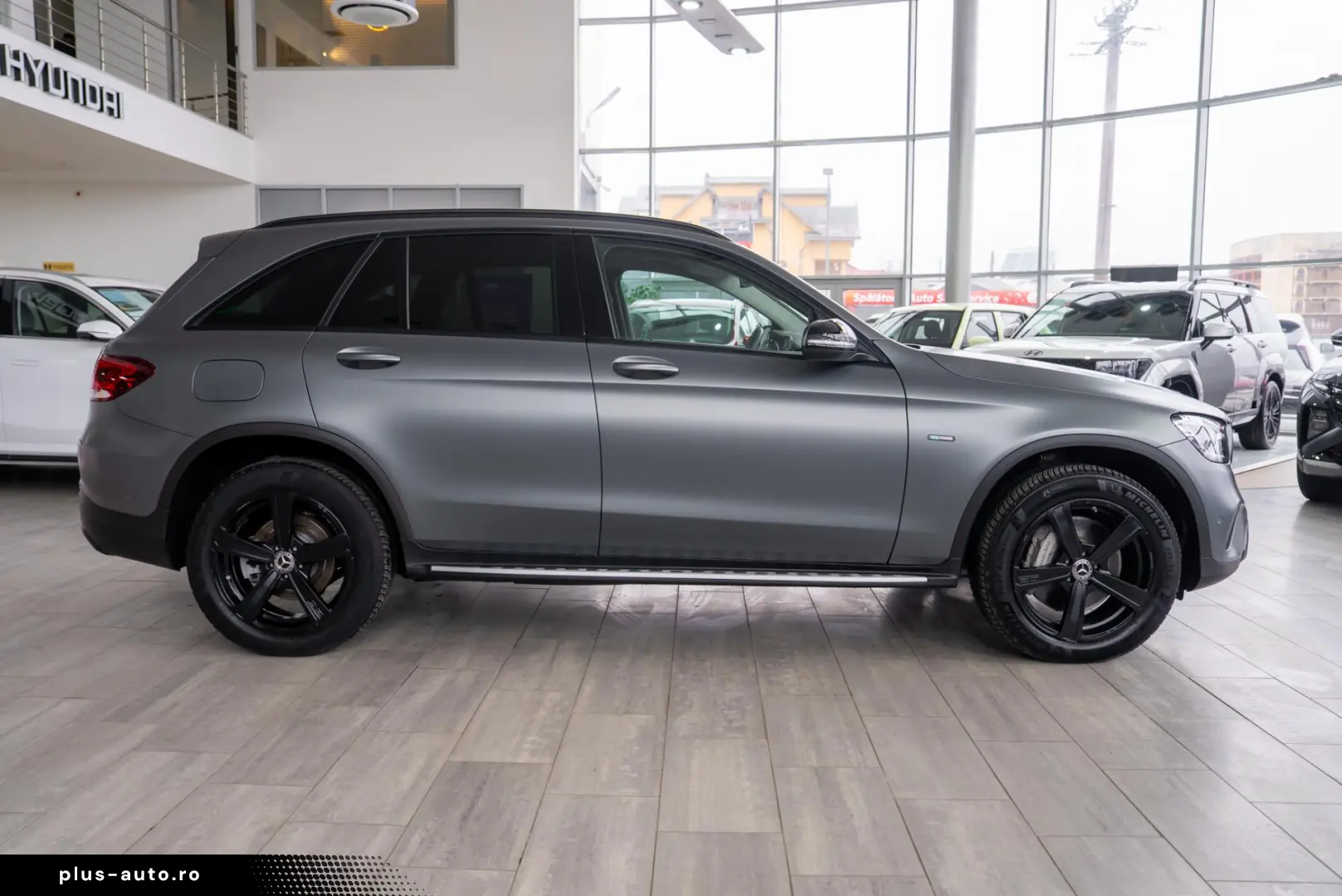 Mercedes-Benz GLC 300 e 4MATIC 9G-TRONIC  Business