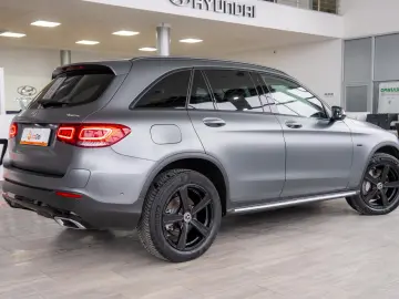 Mercedes-Benz GLC 300 e 4MATIC 9G-TRONIC  Business
