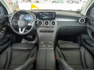 Mercedes-Benz GLC 300 e 4MATIC 9G-TRONIC  Business