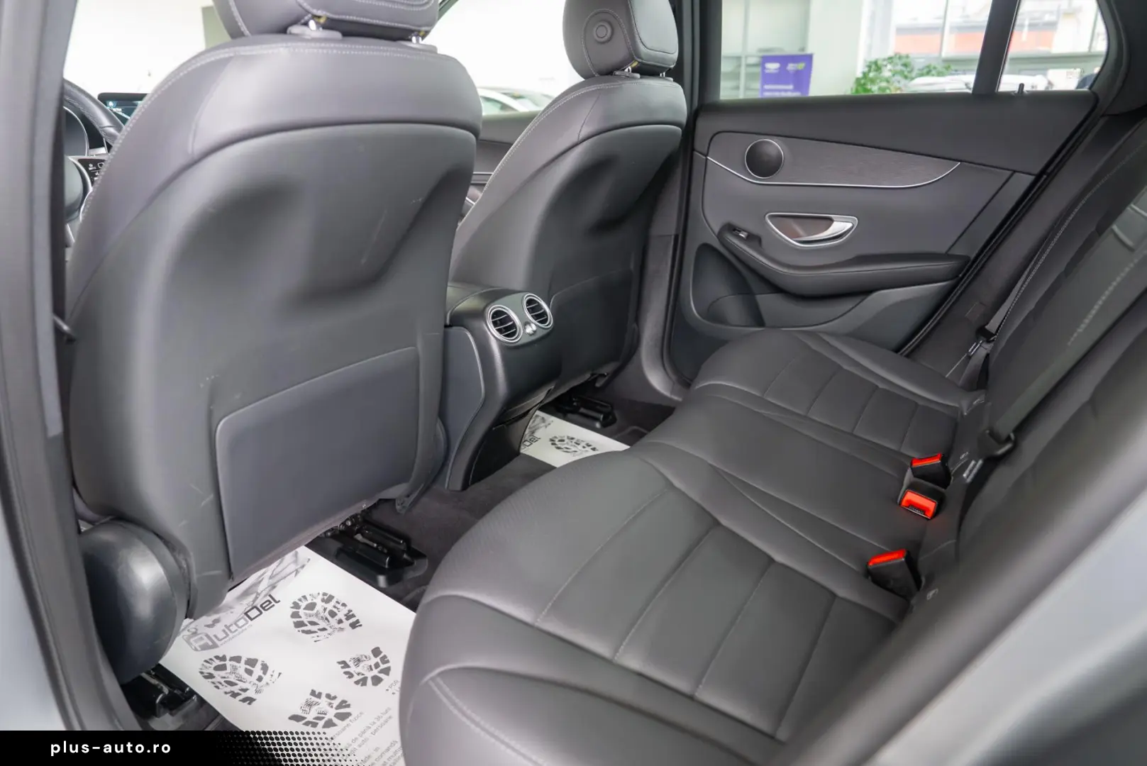 Mercedes-Benz GLC 300 e 4MATIC 9G-TRONIC  Business