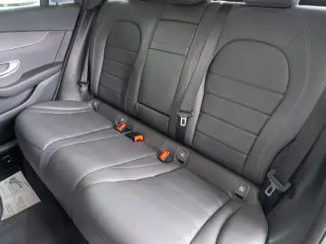 Mercedes-Benz GLC 300 e 4MATIC 9G-TRONIC  Business