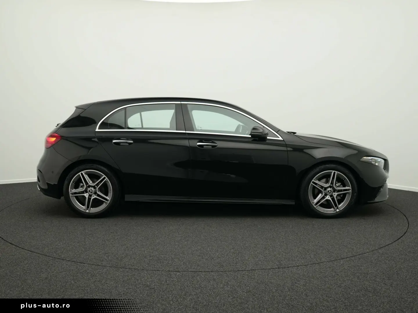 MERCEDES-BENZ A 200 d AMG-Line Distr Kamera Multi MBUX