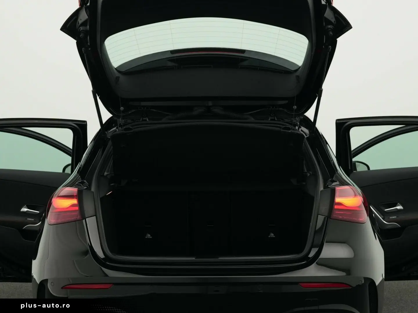 MERCEDES-BENZ A 200 d AMG-Line Distr Kamera Multi MBUX