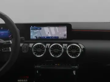 MERCEDES-BENZ A 200 d AMG-Line Distr Kamera Multi MBUX