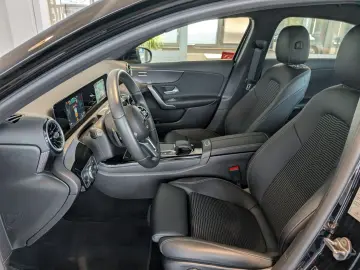 MERCEDES-BENZ A220d Limousine Progressive Aut. LED K&hellip;