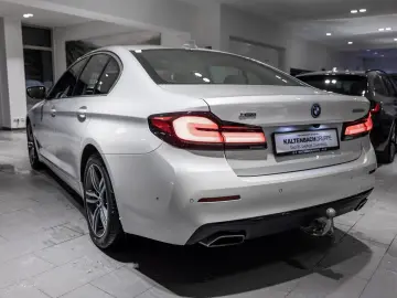 BMW 530e xDrive AHK HUD LED ACC W-LAN NAVI HGSD H K