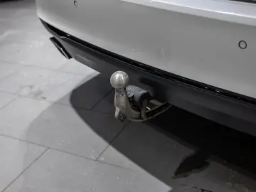 BMW 530e xDrive AHK HUD LED ACC W-LAN NAVI HGSD H K