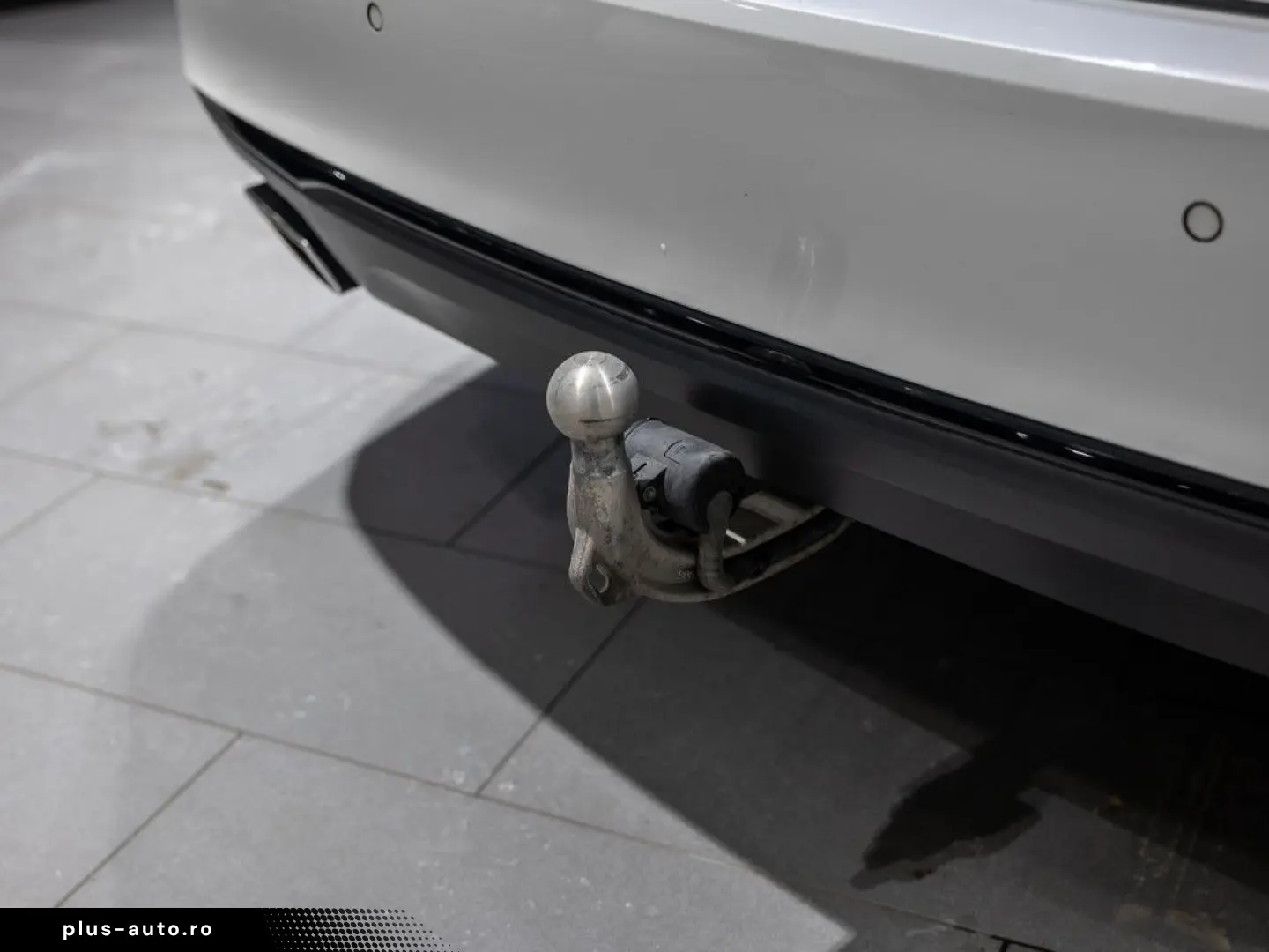 BMW 530e xDrive AHK HUD LED ACC W-LAN NAVI HGSD H K