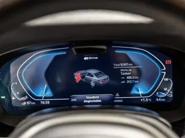 BMW 530e xDrive AHK HUD LED ACC W-LAN NAVI HGSD H K