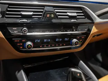 BMW 530e xDrive AHK HUD LED ACC W-LAN NAVI HGSD H K