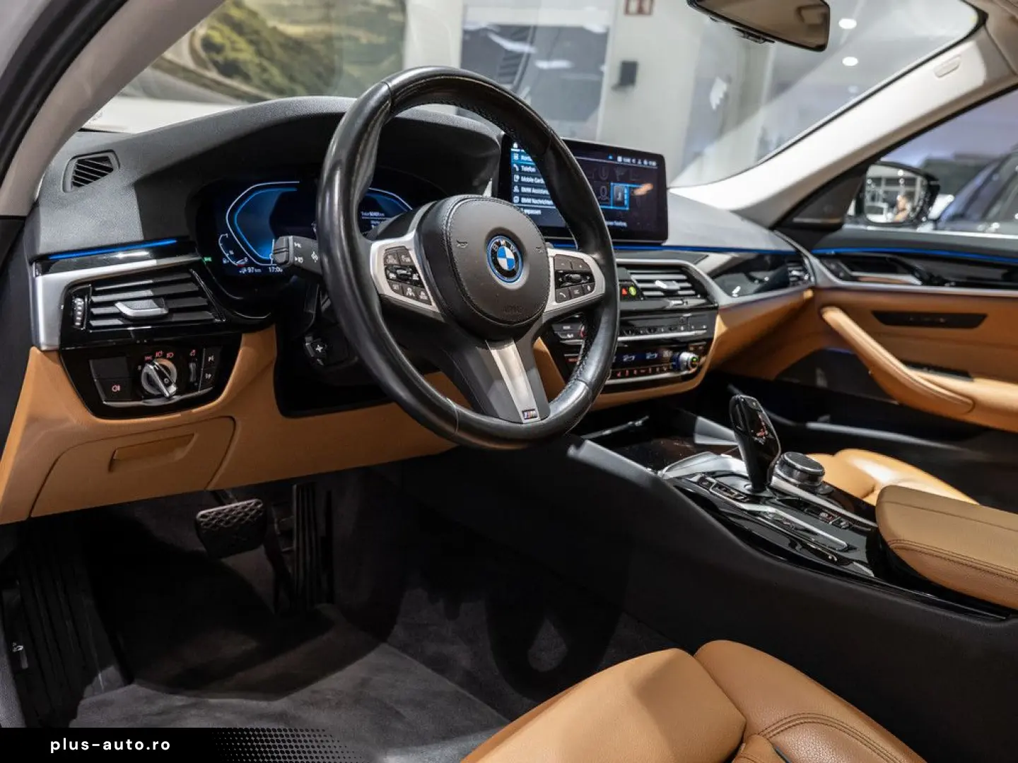 BMW 530e xDrive AHK HUD LED ACC W-LAN NAVI HGSD H K