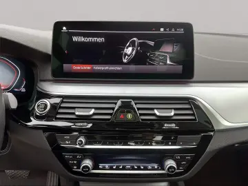 BMW 530d Limousine AHK LiveCockpitProf Head-Up HiFi