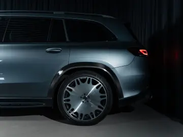 MERCEDES-BENZ GLS 63 AMG Brabus 800 Burm ACC HUD Pano Pneumo