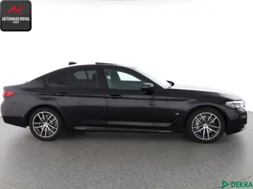 BMW 530 i xDrive M SPORT KEYLESS ACC MEMORY HEADUP