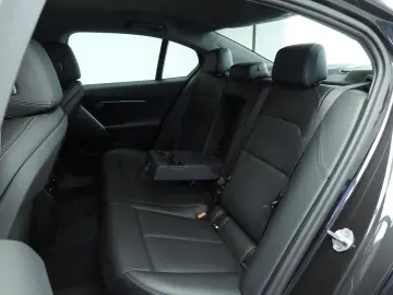 BMW 530 5 Serie Sedan 530e   LED   HUD   Sportsitze