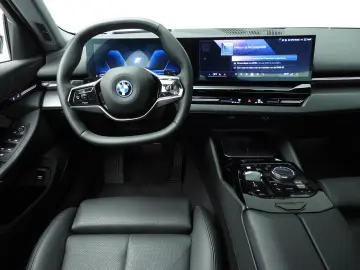 BMW 530 5 Serie Sedan 530e   LED   HUD   Sportsitze