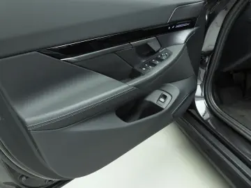 BMW 530 5 Serie Sedan 530e   LED   HUD   Sportsitze