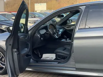 BMW 530 d xDrive M Sport 8xFach 360  Ahk Navi Leder