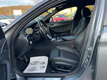 BMW 530 d xDrive M Sport 8xFach 360  Ahk Navi Leder