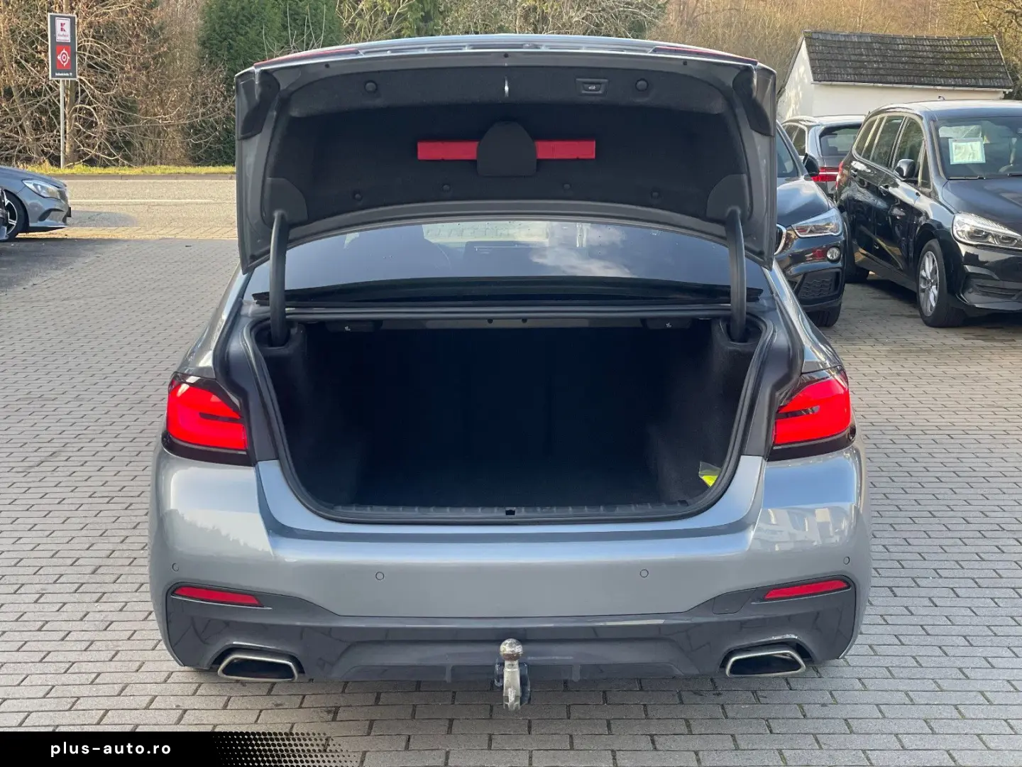 BMW 530 d xDrive M Sport 8xFach 360  Ahk Navi Leder