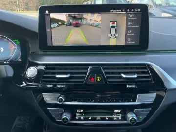 BMW 530 d xDrive M Sport 8xFach 360  Ahk Navi Leder