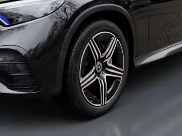 MERCEDES-BENZ GLC 220 d 4M AMG