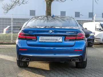 BMW 530d xDrive Luxury Line Limousine HuD LED Hifi A