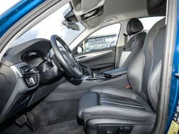 BMW 530d xDrive Luxury Line Limousine HuD LED Hifi A