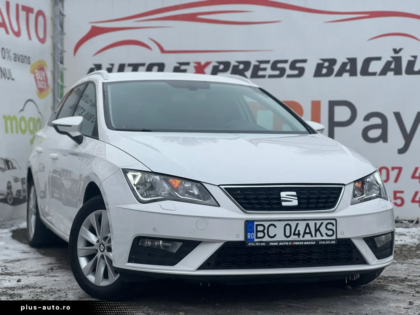 SEAT LEON