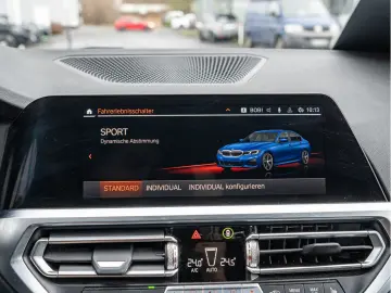 BMW 320d M-Sport AHK LED ACC NAVI KAMERA LEDER SHZ