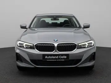 BMW 320e DAB HUD Komfort LED Sport Stop&Go 17Zoll