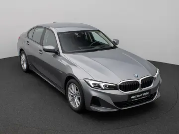 BMW 320e DAB HUD Komfort LED Sport Stop&Go 17Zoll