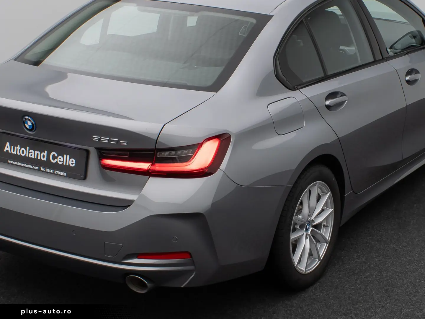 BMW 320e DAB HUD Komfort LED Sport Stop&Go 17Zoll