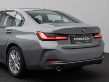 BMW 320e DAB HUD Komfort LED Sport Stop&Go 17Zoll