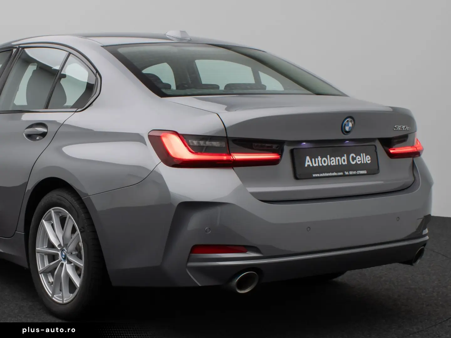 BMW 320e DAB HUD Komfort LED Sport Stop&Go 17Zoll