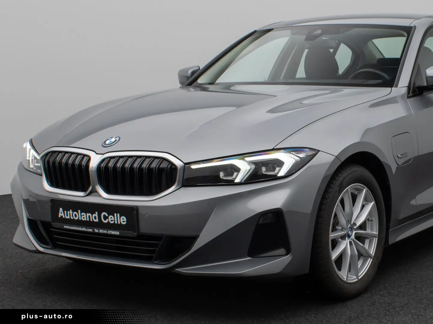 BMW 320e DAB HUD Komfort LED Sport Stop&Go 17Zoll