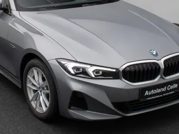 BMW 320e DAB HUD Komfort LED Sport Stop&Go 17Zoll