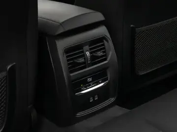 BMW 320e DAB HUD Komfort LED Sport Stop&Go 17Zoll