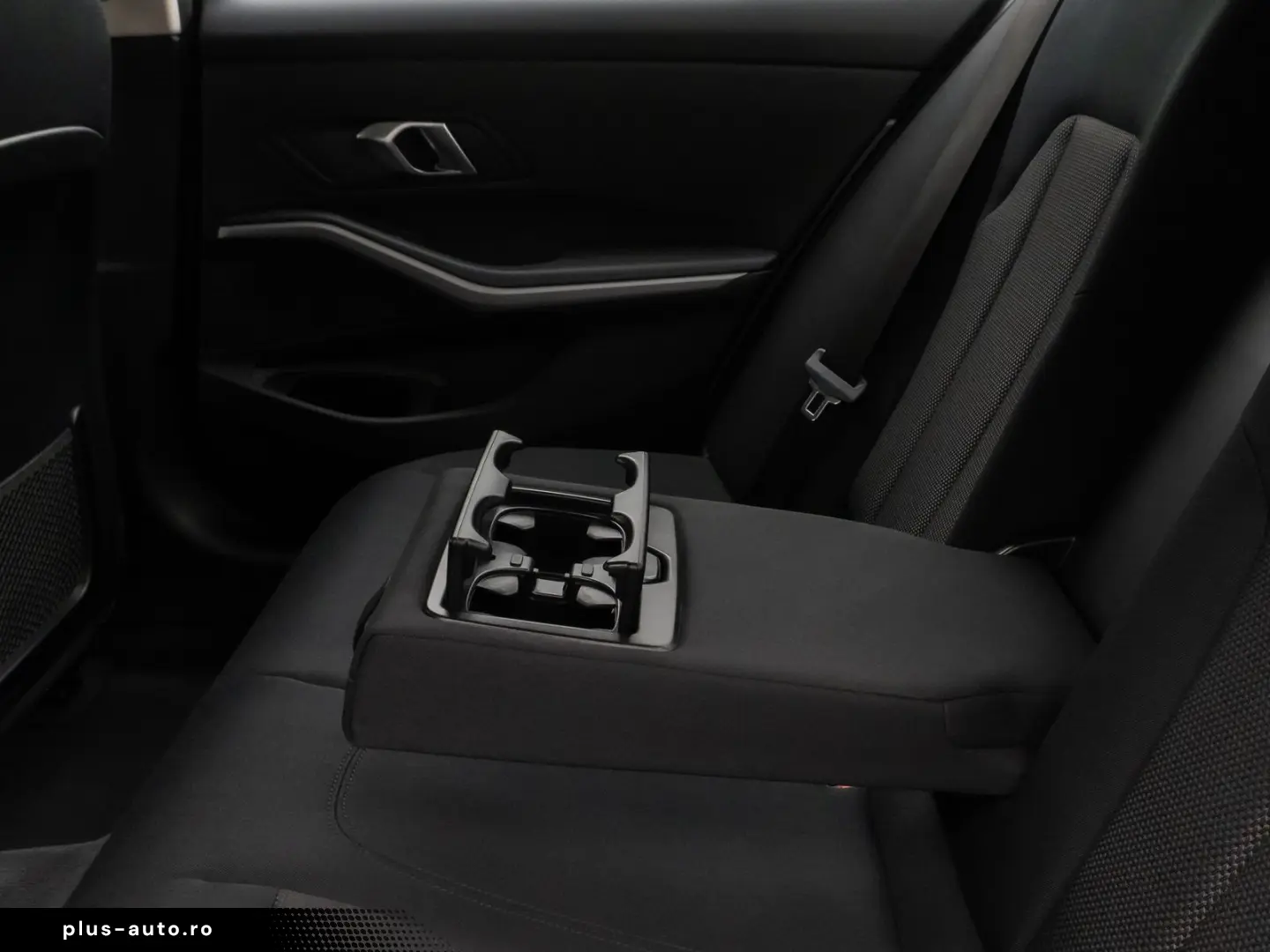 BMW 320e DAB HUD Komfort LED Sport Stop&Go 17Zoll