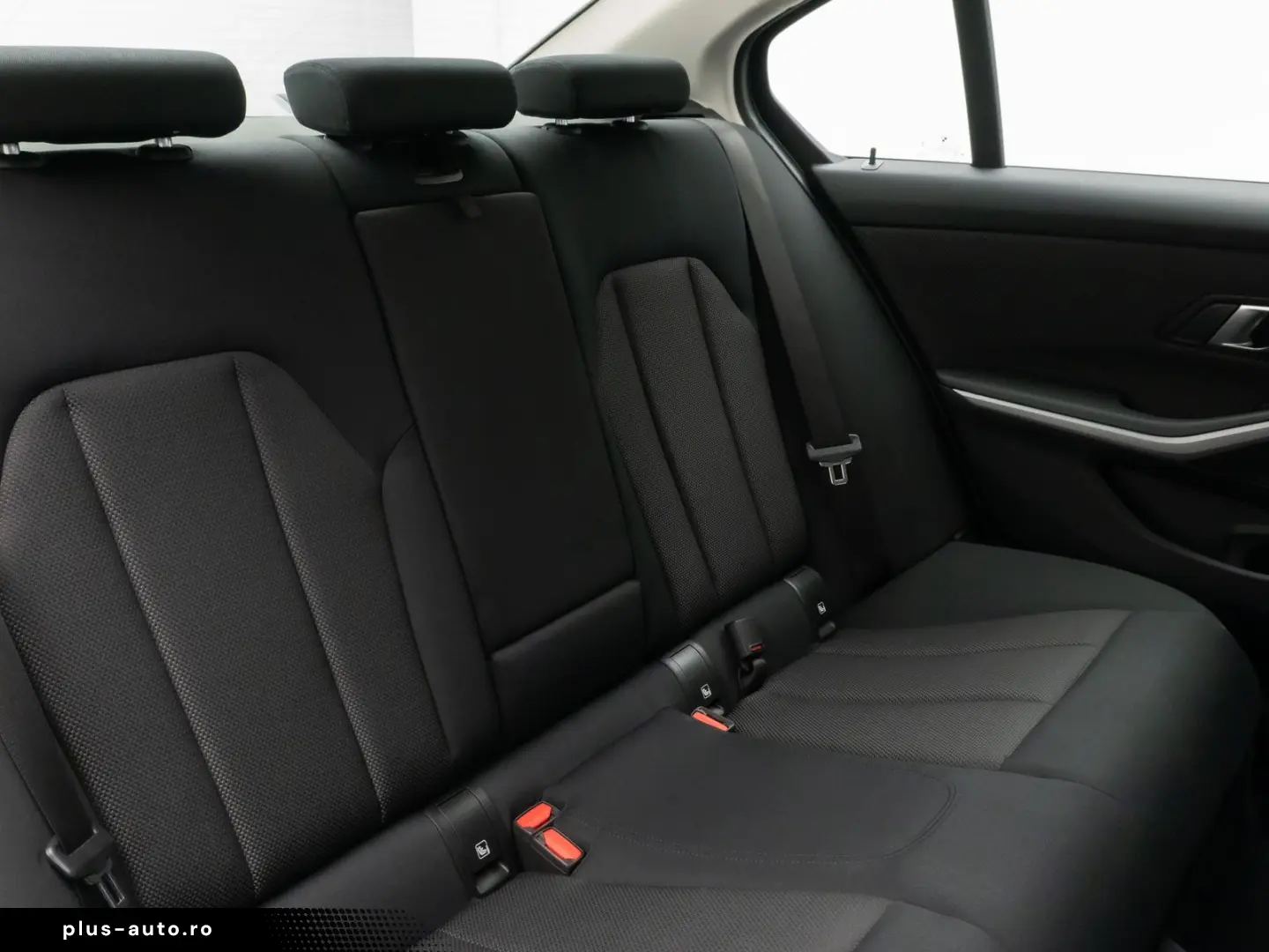 BMW 320e DAB HUD Komfort LED Sport Stop&Go 17Zoll