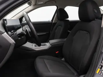 BMW 320e DAB HUD Komfort LED Sport Stop&Go 17Zoll