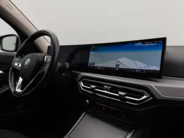 BMW 320e DAB HUD Komfort LED Sport Stop&Go 17Zoll