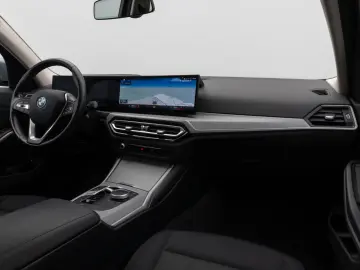 BMW 320e DAB HUD Komfort LED Sport Stop&Go 17Zoll