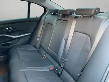 BMW 320d LIMOUSINE HUD DRIVING ASSIST SHZ