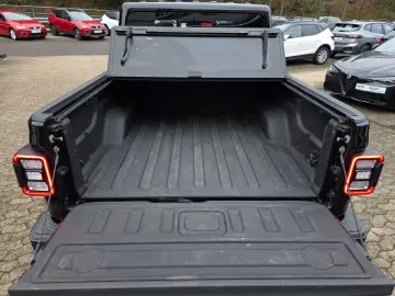 JEEP Gladiator Overland 3.0 CRD 4WD ACC Kamera SHZ