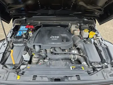 JEEP Gladiator Overland 3.0 CRD 4WD ACC Kamera SHZ